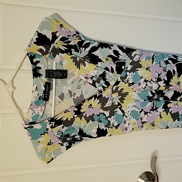 Summer Dress by Access (Liz Claiborne) - Picture 4 of 5